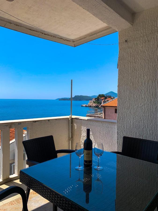 Pine&Sea Beach Retreat Sveti Stefan Ngoại thất bức ảnh
